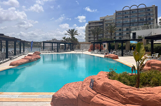 4-star AX Sunny Coast Resort & Spa - Outdoor Pool in Qawra