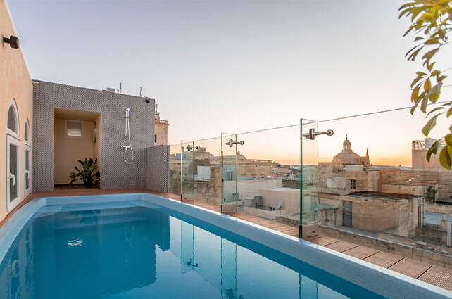5-star Rosselli AX Privilege - Luxury Hotel Malta - Rooftop Outdoor Pool in Valletta