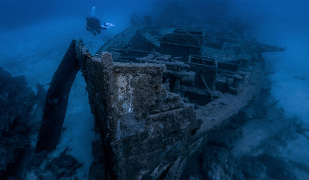 Diving at the Imperial Wreck