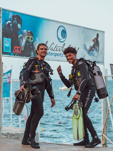 Diving at AX Sunny Coast