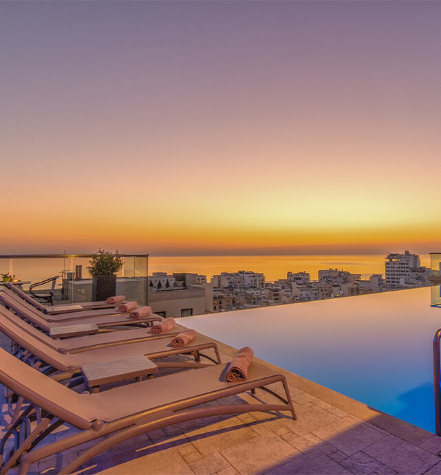 5-star AX The Palace Hotel in Sliema - Rooftop infinity pool