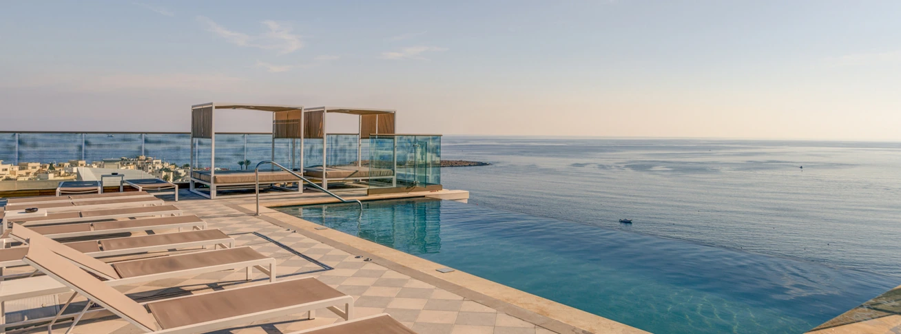 Minoa Deck - Rooftop Outdoor Pool - AX ODYCY Hotel Qawra Malta