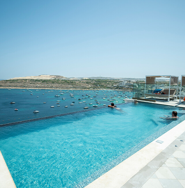 AX ODYCY - All-Inclusive Hotel in Malta - Facilities - Rooftop - Outdoor Rooftop Pool at ODYCY, Level 11 (adults only)