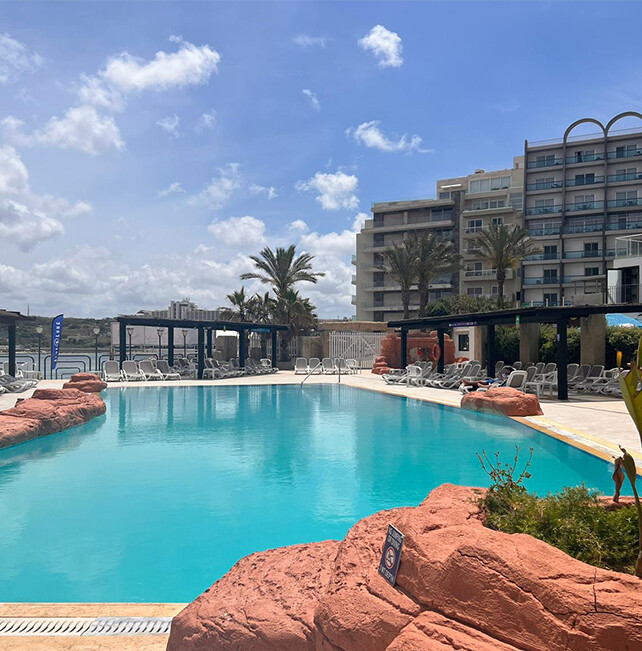 AX Sunny Coast - Hotel Facilities - Outdoor Pool